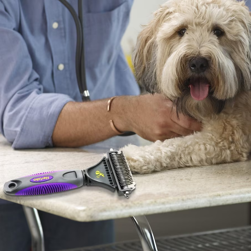 Group Luxe™ High-Density Deshedding Comb